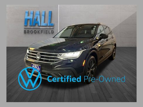 Used 2023 Volkswagen Tiguan SE AWD/4WD image 1