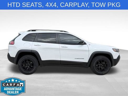 Used 2022 Jeep Cherokee Trailhawk w/ Comfort/Convenience Group AWD/4WD image 3