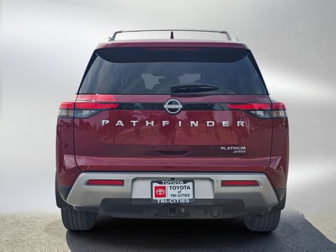 Used 2025 Nissan Pathfinder Platinum w/ Cargo Package AWD/4WD image 4