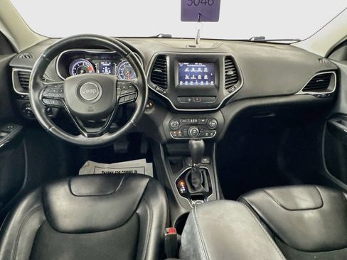 Used 2020 Jeep Cherokee Latitude Plus FWD image 25