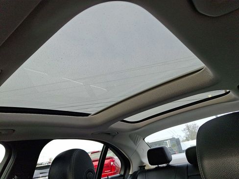 Used 2018 Mercedes-Benz C 300 4MATIC Sedan image 14