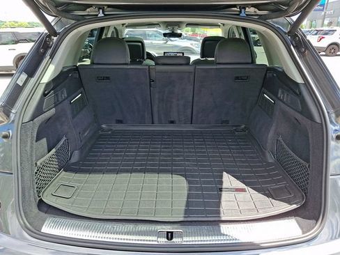 Used 2021 Audi Q5 e Premium Plus w/ Premium Plus Package AWD/4WD image 37