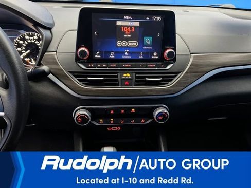 Used 2024 Nissan Altima 2.5 SV image 18