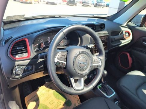 Used 2023 Jeep Renegade Trailhawk w/ Sun/Sound Group AWD/4WD image 10