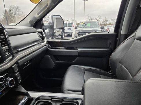 Used 2023 Ford F350 Lariat w/ Chrome Package image 14