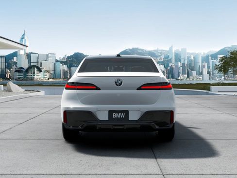 New 2026 BMW 740i RWD image 5