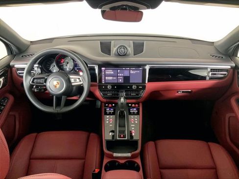 New 2026 Porsche Macan AWD/4WD image 11