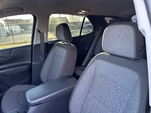 Used 2024 Chevrolet Equinox LT image 8