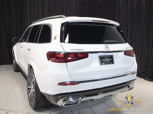 Used 2026 Mercedes-Benz Maybach GLS 600 image 9