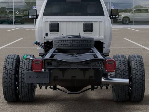 New 2026 RAM 5500 Tradesman w/ Chrome Appearance Group RWD image 13
