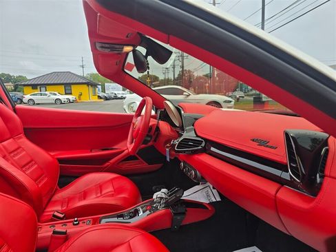 Used 2015 Ferrari 458 Spider RWD image 25