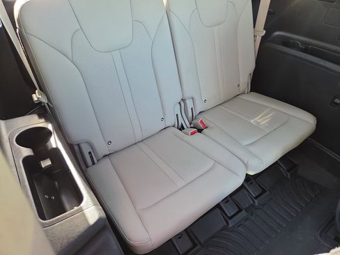 Used 2022 Kia Sorento EX w/ Panoramic Sunroof Package image 20