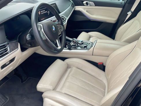 Certified 2022 BMW X7 xDrive40i w/ Premium Package AWD/4WD image 3