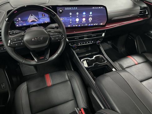 Used 2025 Chevrolet Traverse RS w/ LPO, Floor Liner Package image 12