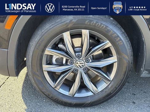 Used 2022 Volkswagen Tiguan SE image 7