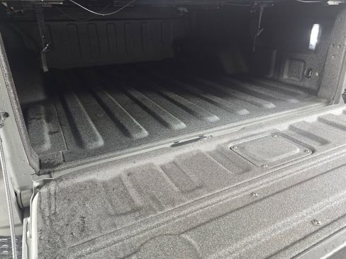 Used 2022 Jeep Gladiator Overland image 16