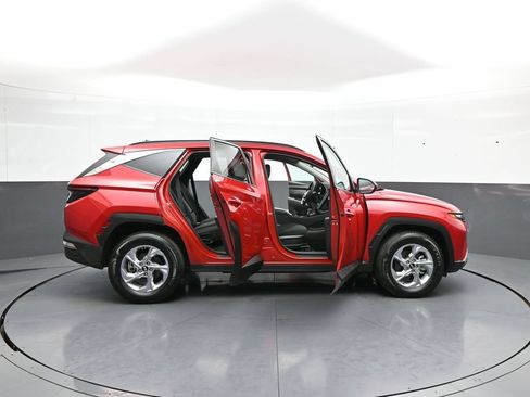 Certified 2023 Hyundai Tucson SEL AWD/4WD image 42