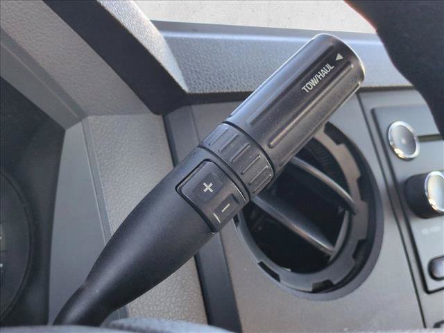 Used 2015 Ford F550 2WD Crew Cab Super Duty image 12