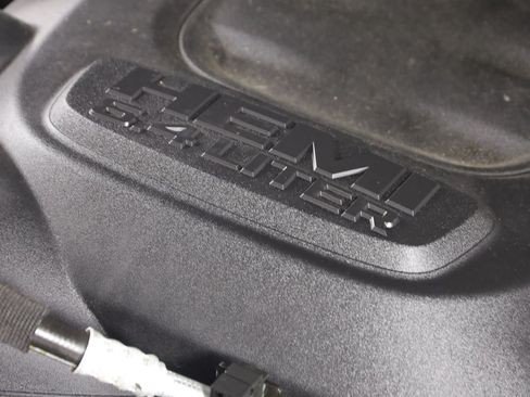 Used 2022 RAM 2500 Laramie AWD/4WD image 22