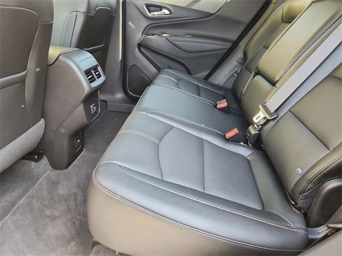 Certified 2024 Chevrolet Equinox Premier image 23