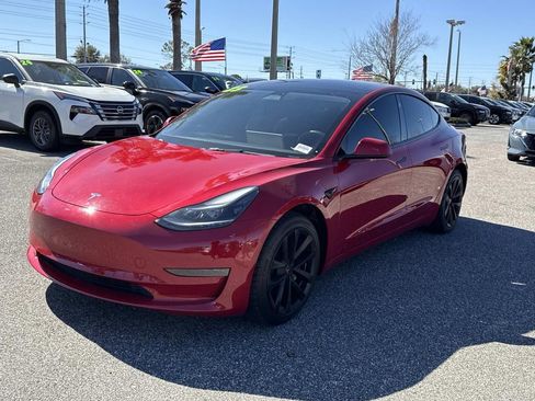 Used 2023 Tesla Model 3 Standard Range image 8