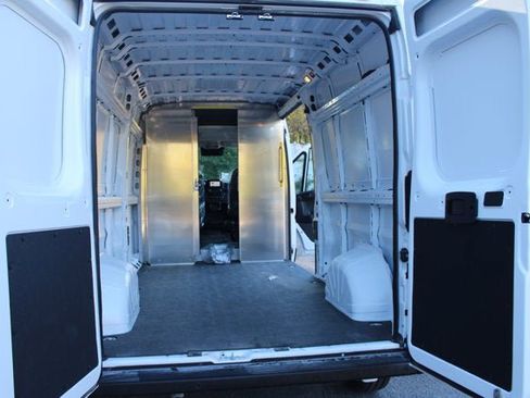 Used 2025 RAM ProMaster 2500 FWD image 20