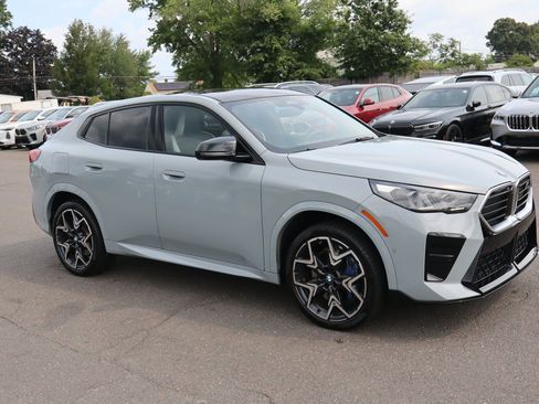 Used 2025 BMW X2 M35i AWD/4WD image 3