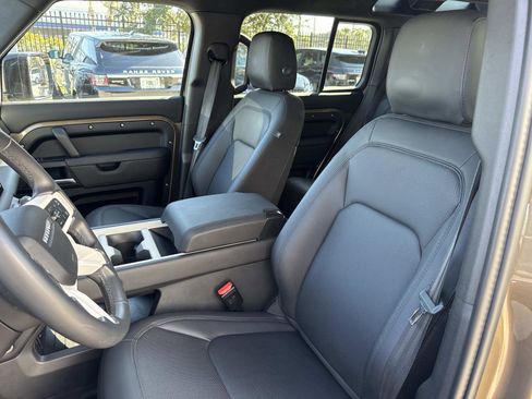 Certified 2025 Land Rover Defender 110 S image 21