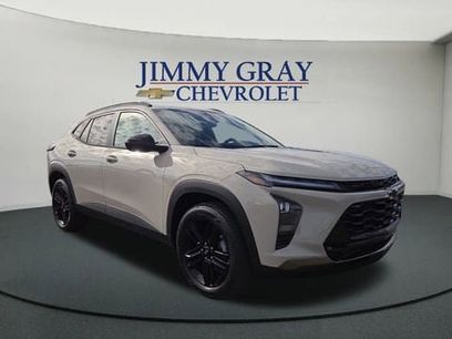 New 2026 Chevrolet Trax ACTIV w/ Sunroof Package