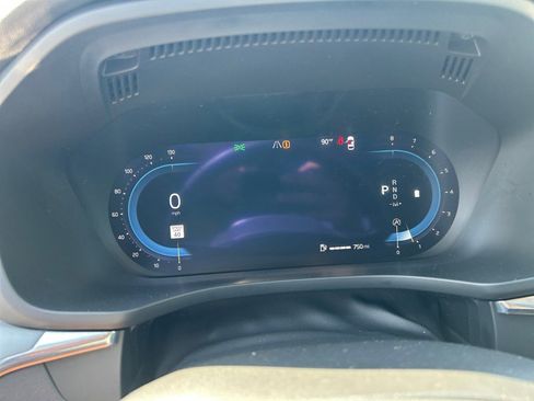 Used 2023 Volvo XC60 B5 Core w/ Climate Package FWD image 10