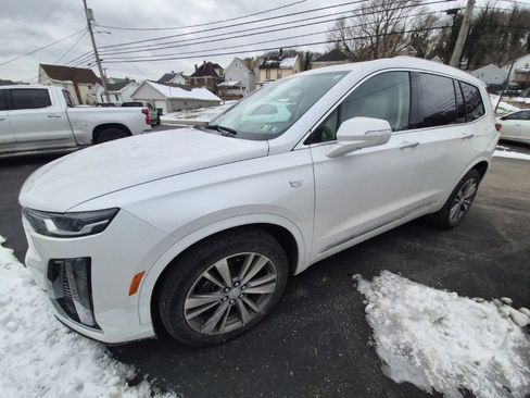 Used 2020 Cadillac XT6 Premium Luxury image 3