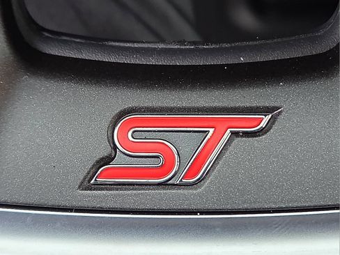 New 2026 Ford Explorer ST w/ Sun And Sound Package image 8