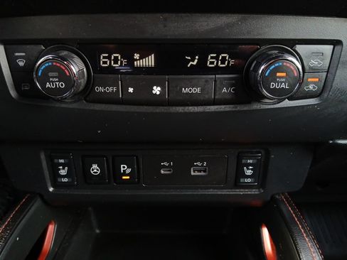 Used 2023 Nissan Frontier PRO-4X w/ Pro Convenience Package AWD/4WD image 4
