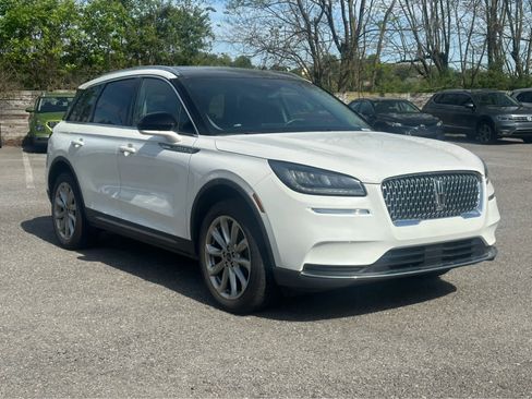 Used 2022 Lincoln Corsair AWD w/ Premium Package image 3