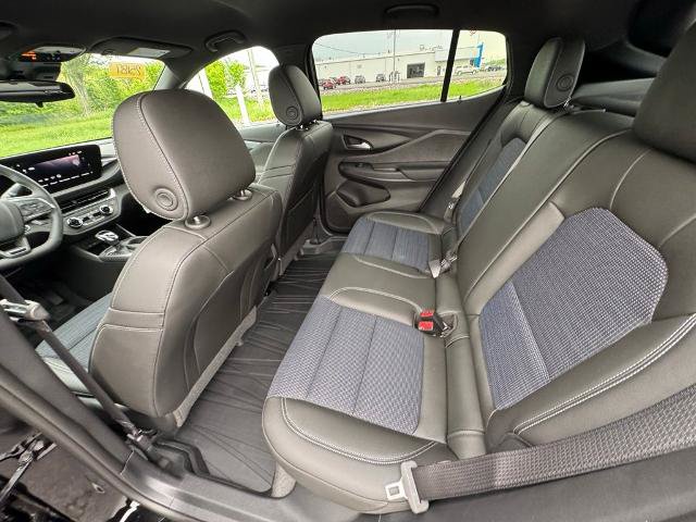 New 2025 Buick Envista Preferred w/ Convenience I Package FWD image 36
