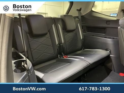 New 2026 Volkswagen Atlas Peak Edition AWD/4WD image 12