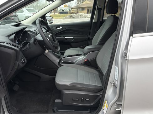 Used 2016 Ford Escape SE image 11