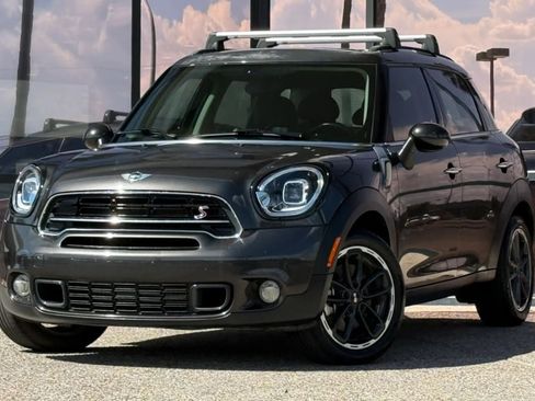 Used 2016 MINI Cooper Countryman S FWD image 2