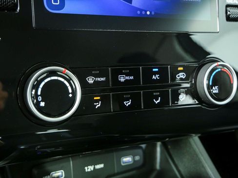 Used 2023 Hyundai Tucson SE FWD image 14