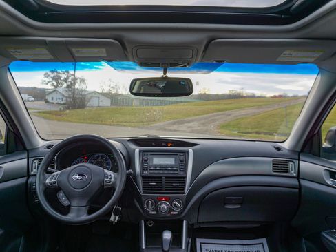 Used 2011 Subaru Forester 2.5X Premium w/ All-Weather Pkg image 10