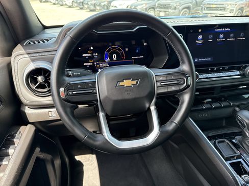 Used 2024 Chevrolet Colorado LT w/ LT Convenience Package RWD image 11