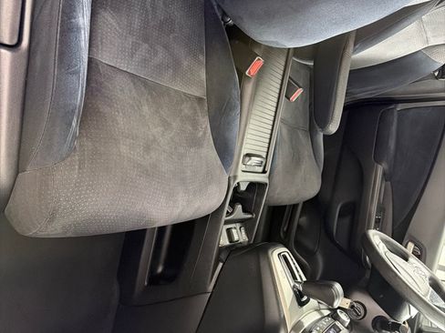Used 2013 Honda CR-V EX image 24