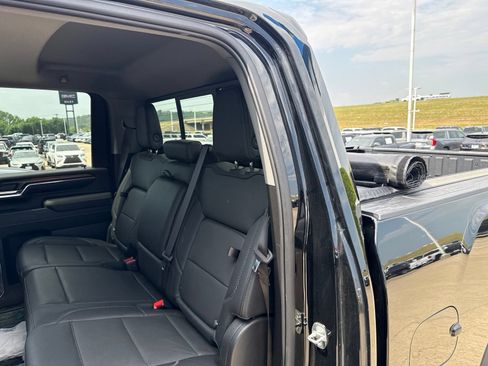 Used 2024 GMC Sierra 2500 Denali w/ Denali Reserve Package AWD/4WD image 12