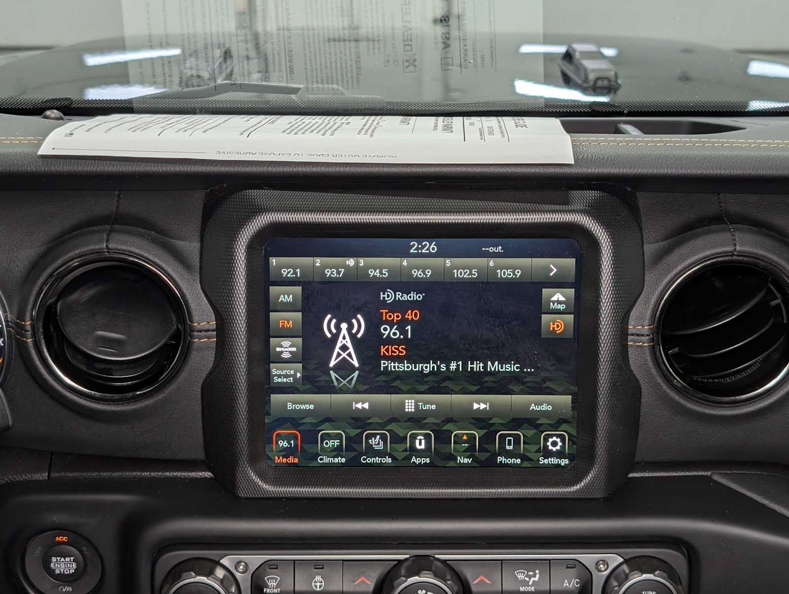 Used 2023 Jeep Gladiator Overland AWD/4WD image 17