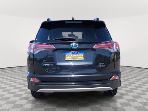 Used 2016 Toyota RAV4 XLE image 6