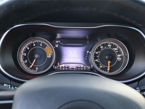 Used 2021 Jeep Cherokee Latitude Lux w/ Sun & Sound Group image 19