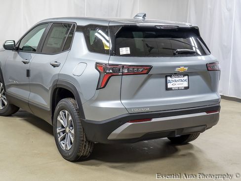 New 2026 Chevrolet Equinox LT image 7