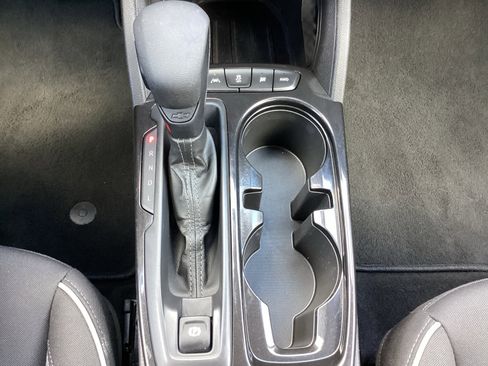 Used 2025 Chevrolet TrailBlazer LT AWD/4WD image 24