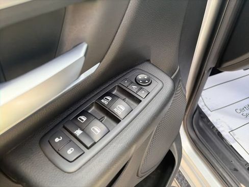 Used 2019 RAM 1500 Big Horn AWD/4WD image 11