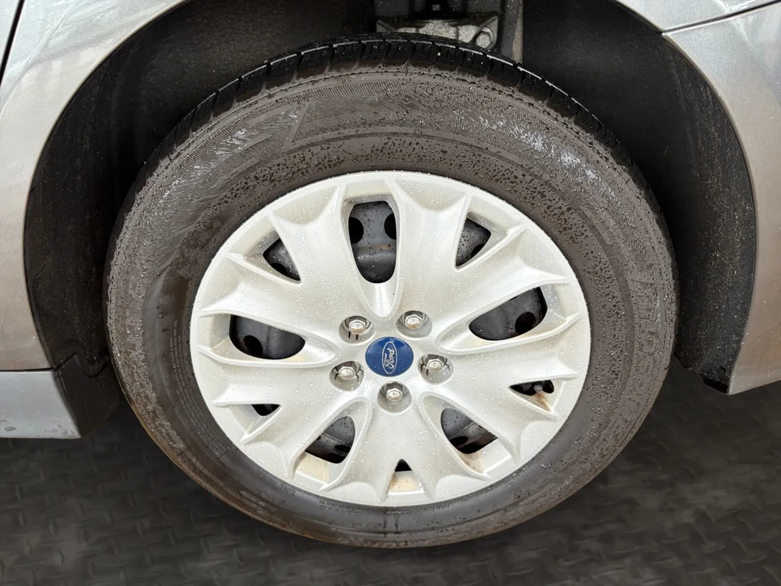 Used 2020 Ford Fusion S FWD image 39